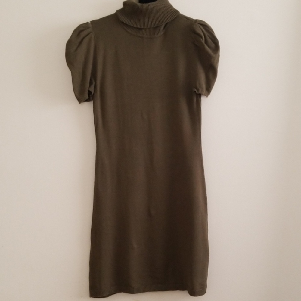 BCBGMaxAzria Olive Short Sleeve Sweater Dress S